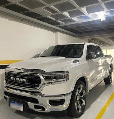RAM 1500 5.7 V8 GASOLINA LIMITED NIGHT EDITION CD 4X4 AUTOMÁTICO